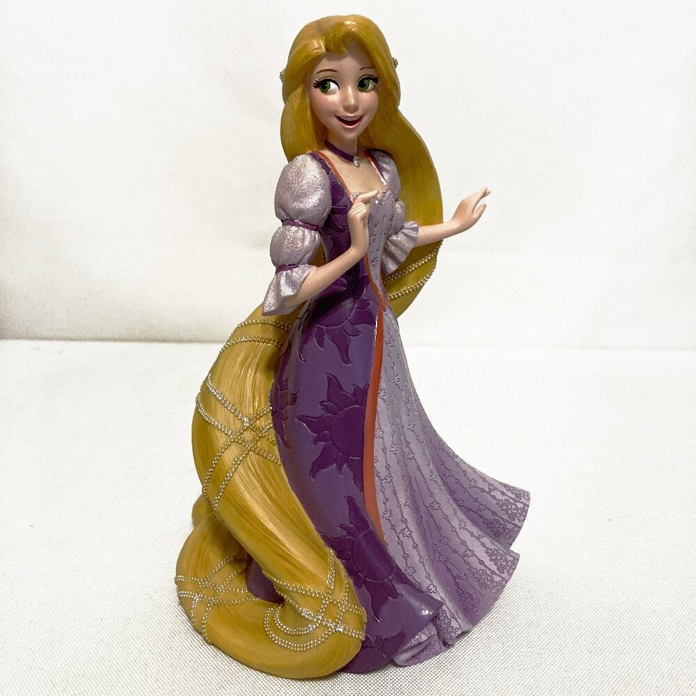 Disney Showcase Collection Rapunzel Tangled 8" Tall Figurine - Picture 3 of 6